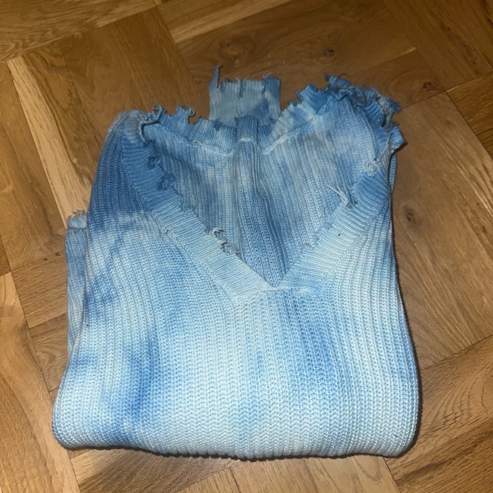 VICI cropped tie dye distressed sweater- great condition